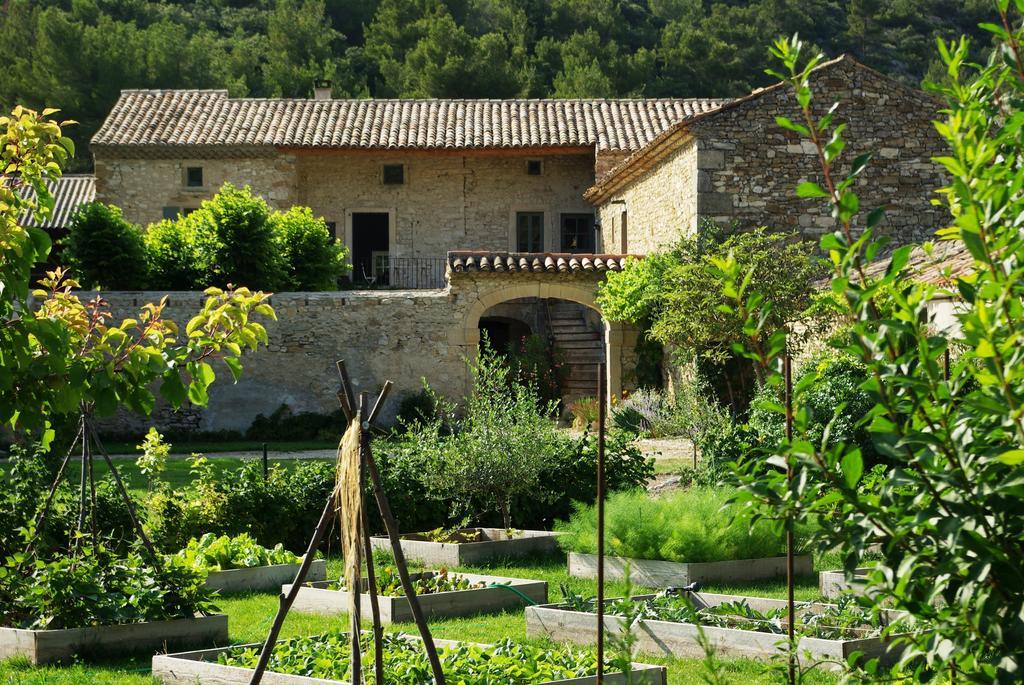 Le Mas De La Fontaine Bed & Breakfast Le Pegue Dış mekan fotoğraf